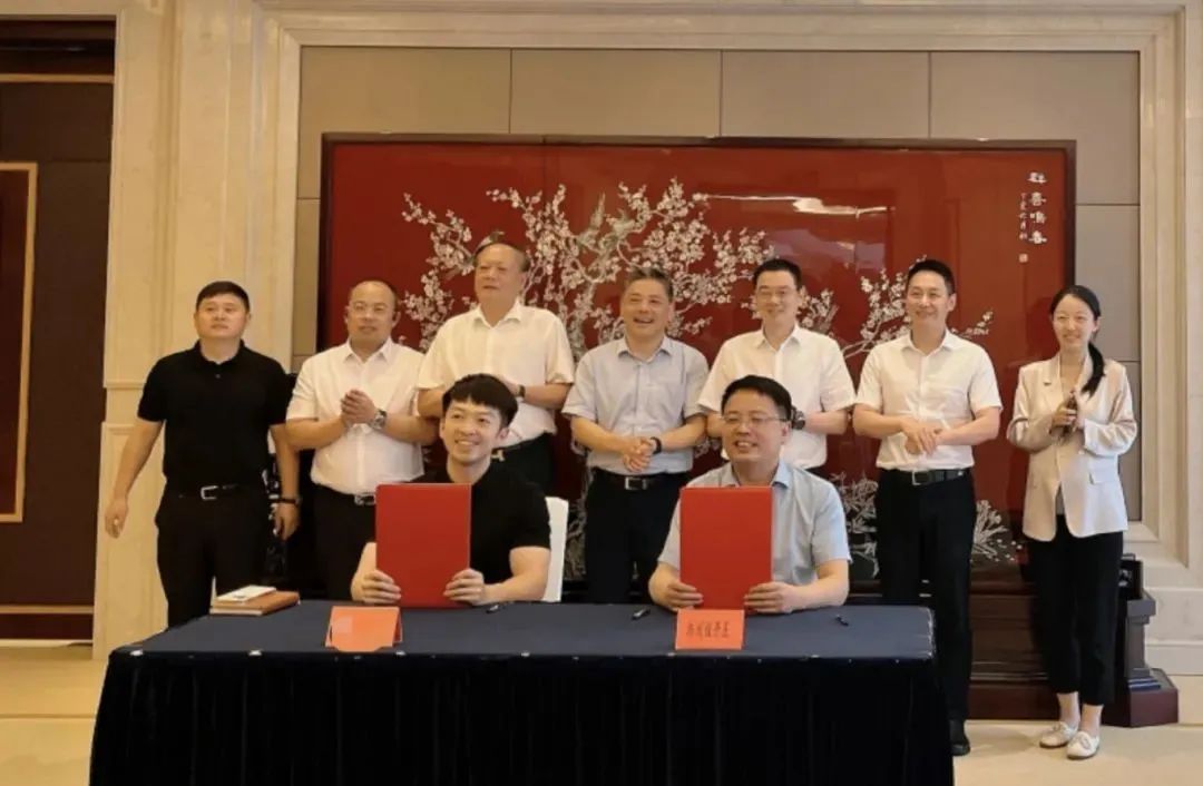 總投資50億元！由集團(tuán)精準(zhǔn)推介的駿馳通高端柔性新材料項(xiàng)目在江蘇揚(yáng)州開工建設(shè)！