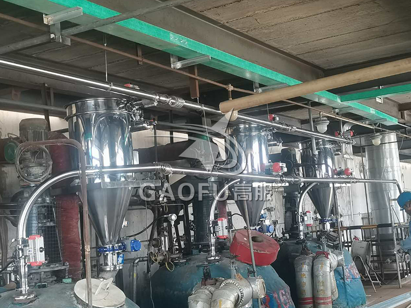 選擇反應釜真空加料機工廠：性價比和售后服務哪個更重要？